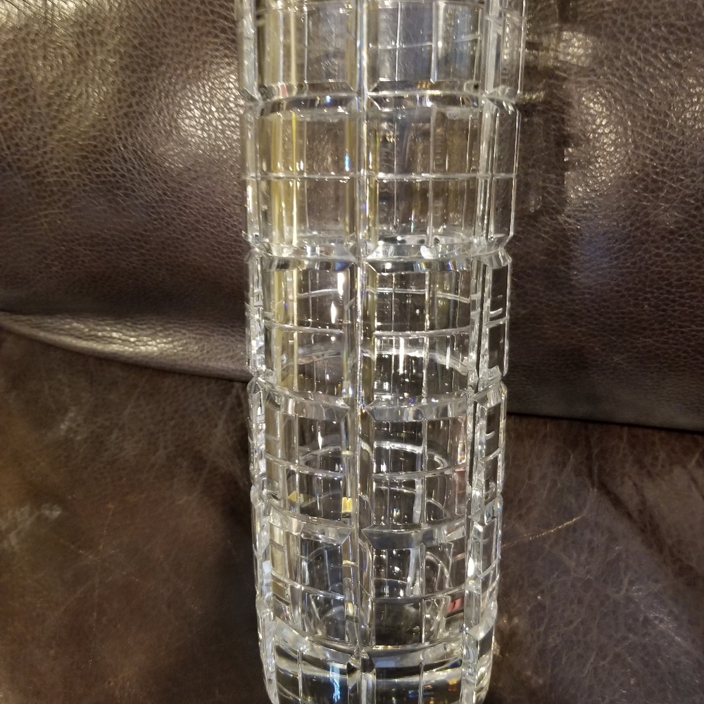 Heavy Wedgwood Cut Crystal Signed Vase 11" - Picture 11 of 15